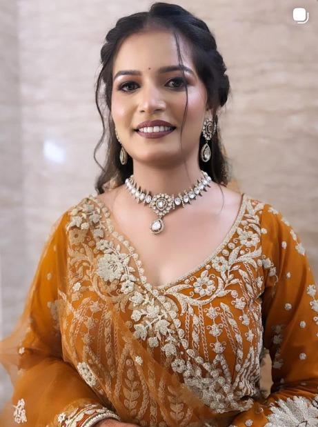 Haldi glow pre-wedding look by The Royal House of Mahi